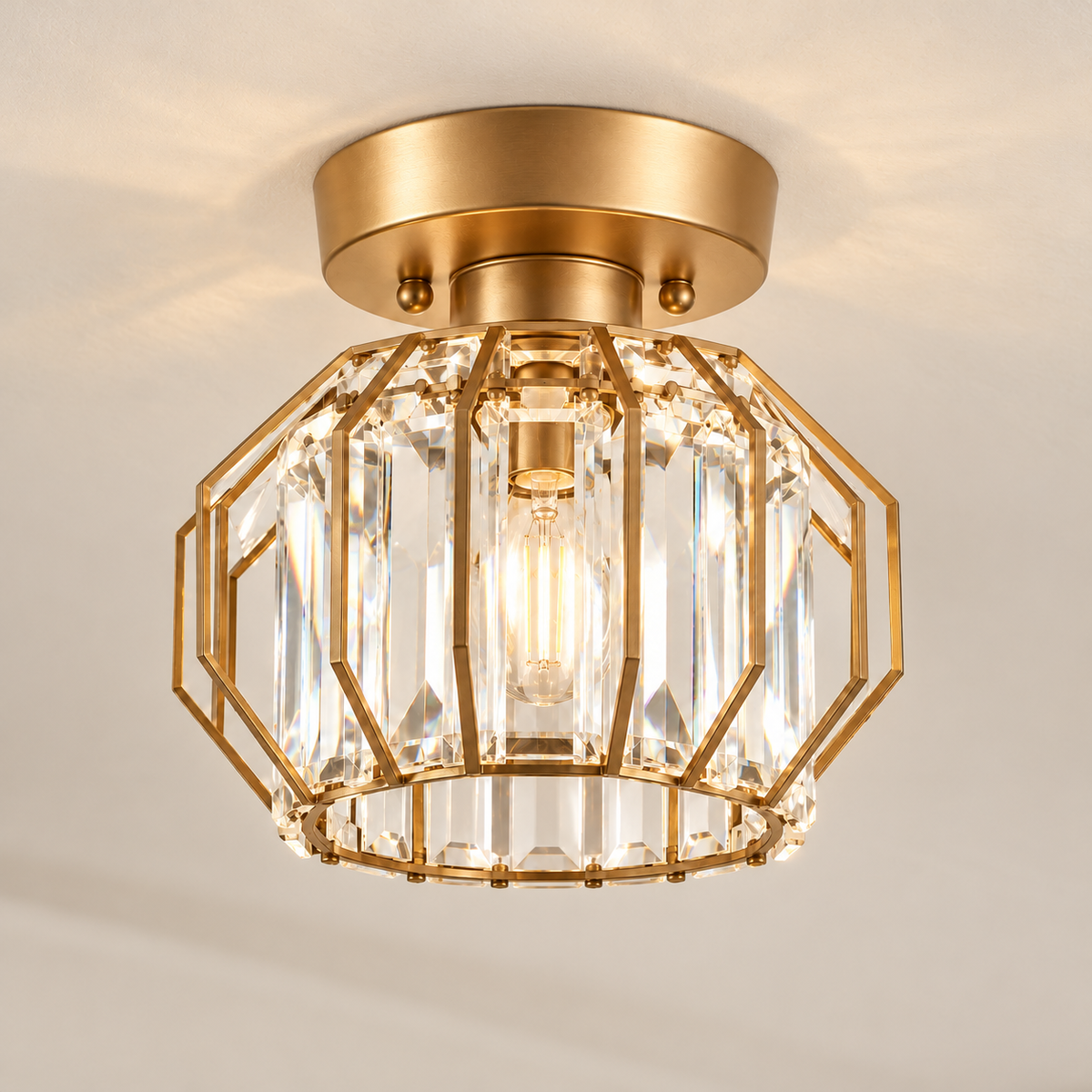 Plafonnier Style B doré — vue trois-quarts plafond