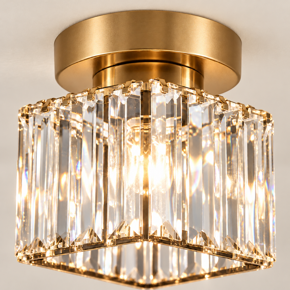 Plafonnier Style C doré — détail cristaux