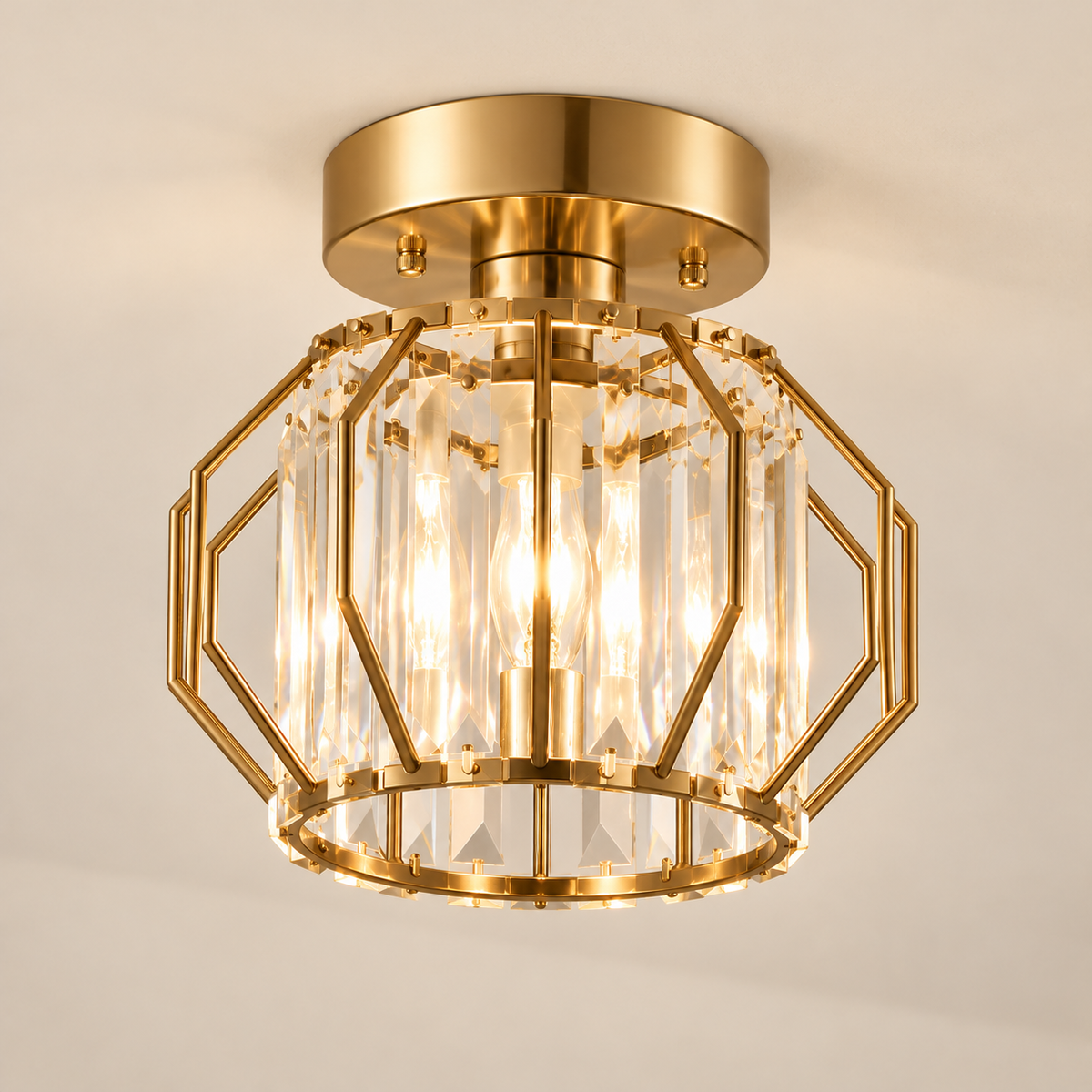 Plafonnier Style A doré — vue trois-quarts au plafond